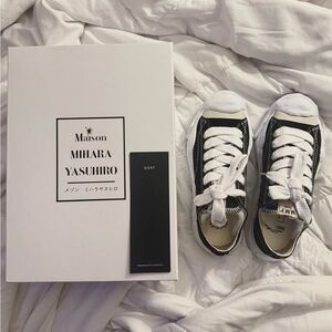 Maison Mihara Yasuhiro Hank OG
Sole Canvas Low 'Black White'
Sz EU M 41 (US M 8)